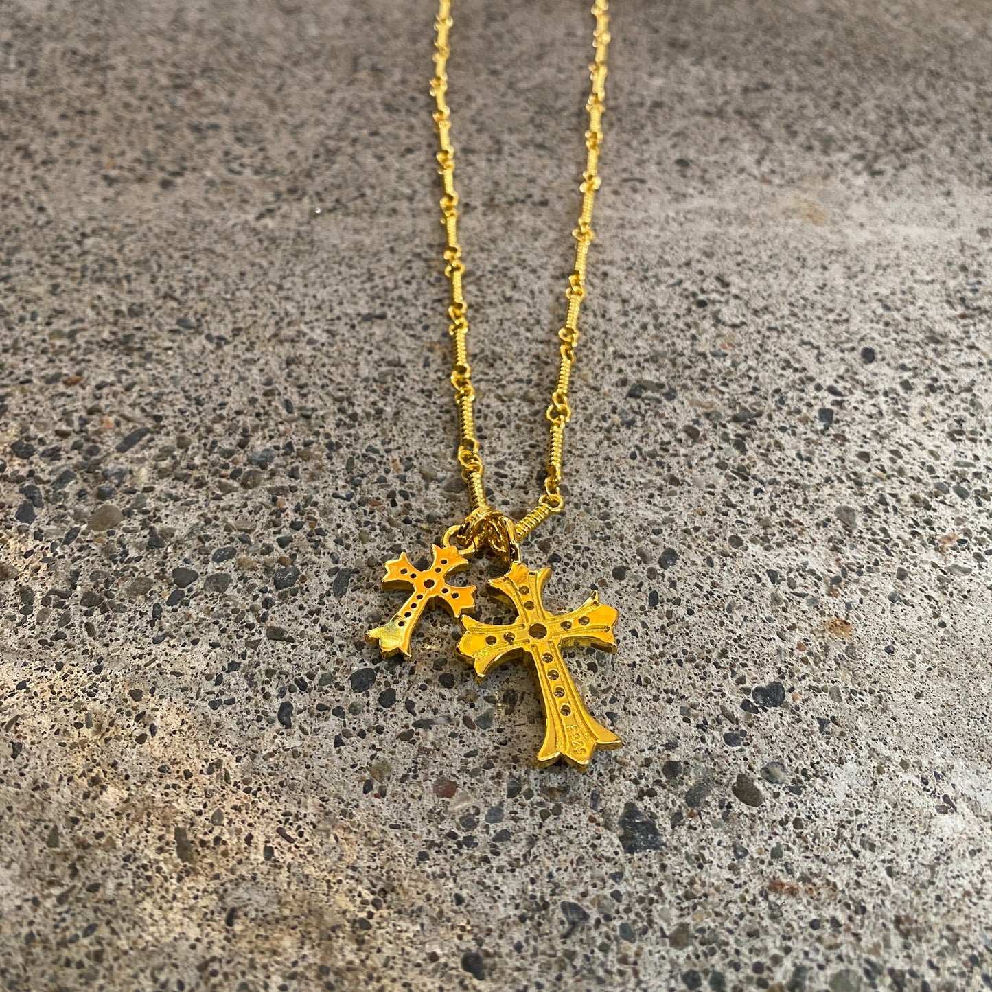 ColdChrxme™ Diamond Double Cross Necklace (Gold)